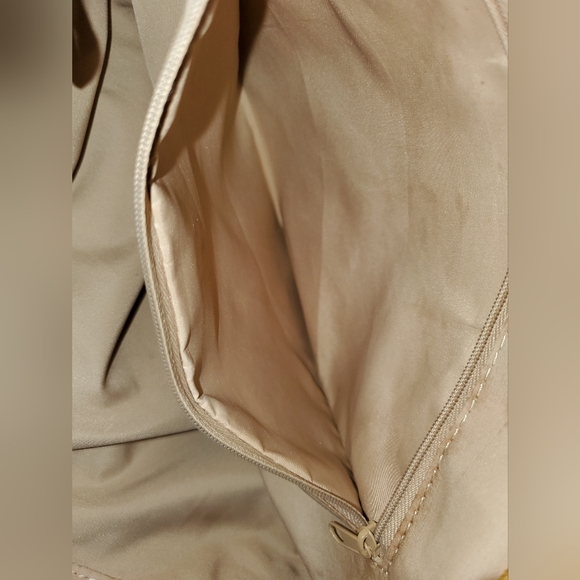 Nine West Pre-Loved Classic Carryall - Picture 14 of 16